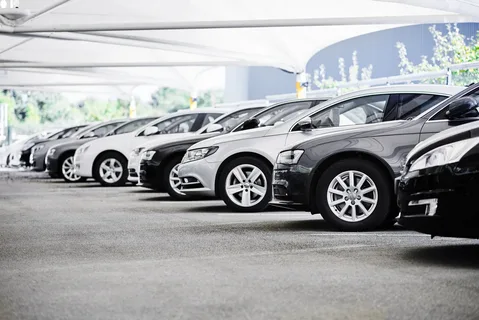 rent a car Muslim Town Lahore